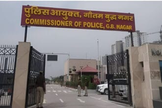 नोएडा पुलिस में बड़ा फेरबदल: 17 चौकी प्रभारियों और उपनिरीक्षकों का तबादला; देखें पूरी सूची