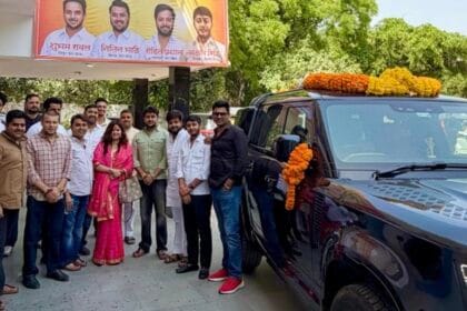 बिसरख में बृजभूषण शरण सिंह की बेटी शालिनी सिंह का भव्य स्वागत: शिव मंदिर में किया जलाभिषेक; सरकारी स्कूल के बच्चों को बांटे स्मार्ट बोर्ड