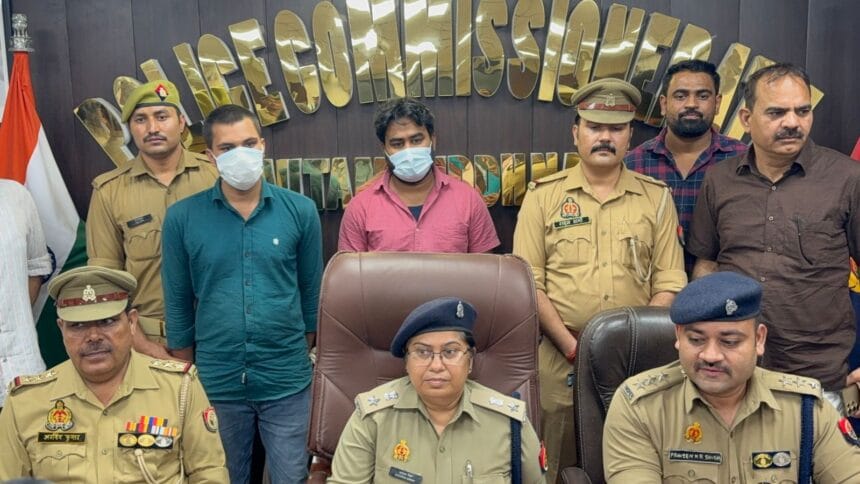 नोएडा में 'साड़ी वाली' ड्रग्स सिंडिकेट का भंडाफोड़: साड़ियों की पैकिंग में छिपाकर ला रहे थे ₹25 लाख का 'केमिकल प्रोसेस्ड' गांजा; अयोध्या के दो ग्रेजुएट तस्कर गिरफ्तार