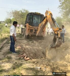 भू-माफियाओं पर ग्रेनो प्राधिकरण का बड़ा एक्शन; खोदना खुर्द में बुल्डोजर चलाकर मुक्त कराई 12 करोड़ की जमीन