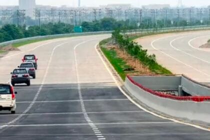 Greater Noida: 6 साल का इंतजार खत्म! 15 जून से खुलेगा तिलपता और मकोड़ा 130 मीटर रोड का नया फ्लाईओवर; 8 डेडलाइन टूटने के बाद ग्रेटर नोएडा वेस्ट से ईस्ट जाना होगा आसान