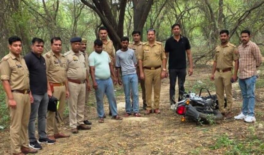 ग्रेटर नोएडा में रैपिडो राइडर के 'चोर गैंग' से मुठभेड़: पैरामाउंट सोसाइटी समेत कई जगह की थी बड़ी चोरियां; ₹51 लाख के जेवर और ₹11 लाख से ज्यादा कैश बरामद, 2 बदमाशों के पैर में लगी गोली