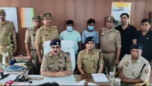 ग्रेटर नोएडा में रैपिडो राइडर के 'चोर गैंग' से मुठभेड़: पैरामाउंट सोसाइटी समेत कई जगह की थी बड़ी चोरियां; ₹51 लाख के जेवर और ₹11 लाख से ज्यादा कैश बरामद, 2 बदमाशों के पैर में लगी गोली