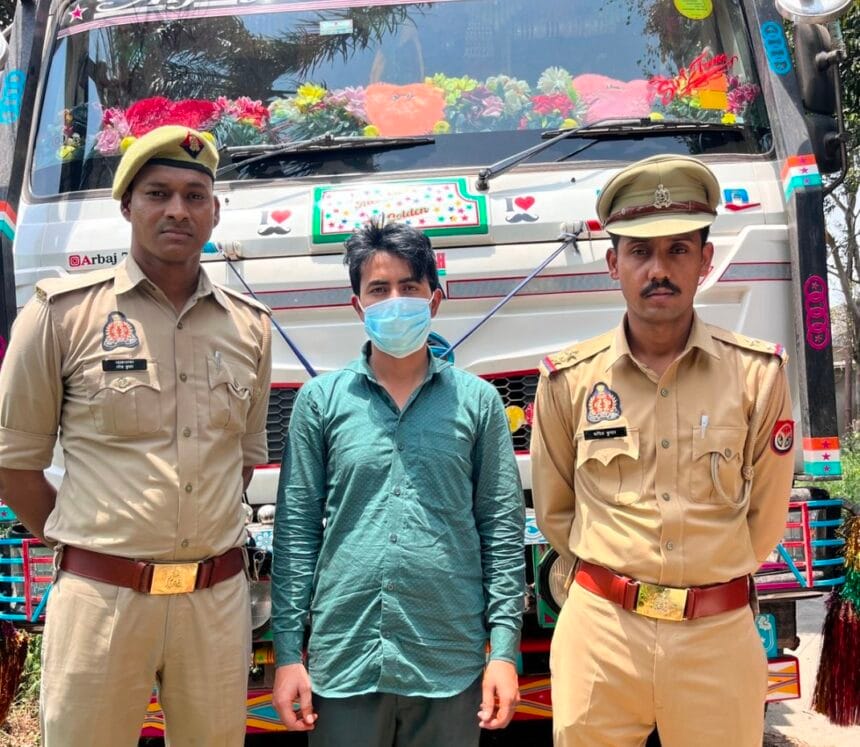 पेरीफेरल एक्सप्रेस-वे पर रोड़ा-पत्थर गिराकर जाम लगाने वाला डंपर चालक गिरफ्तार: दादरी पुलिस ने अरबाज को दबोचा, हाईवे पर दर्जनों गाड़ियों के टायर हुए थे पंक्चर