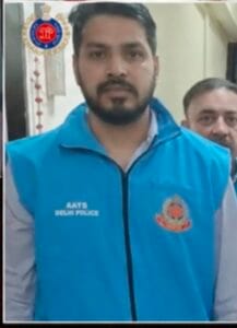 दिल्ली मर्डर: सादोपुर गांव पहुँचा प्रियंका का खून से सना शव, गमगीन माहौल में हुआ अंतिम संस्कार; रो पड़ा पूरा गाँव, कातिल सिपाही पति अब भी फरार!