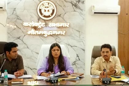 गौतमबुद्धनगर का दुजाना गांव बनेगा 'मॉडल सोलर विलेज': पीएम सूर्य घर योजना के तहत सोलर आटा चक्की, कोल्ड प्रेस और मिल्क चिलर से होगी ग्रामीण अर्थव्यवस्था मजबूत