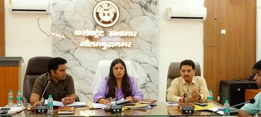 गौतमबुद्धनगर का दुजाना गांव बनेगा 'मॉडल सोलर विलेज': पीएम सूर्य घर योजना के तहत सोलर आटा चक्की, कोल्ड प्रेस और मिल्क चिलर से होगी ग्रामीण अर्थव्यवस्था मजबूत