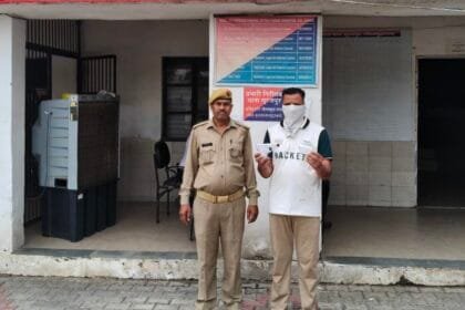 ग्रेटर नोएडा के खेड़ी गांव में गुटखा मांगने पर छिड़ा विवाद, शख्स ने पड़ोसी पर चलाई गोली; आरोपी पिस्टल के साथ गिरफ्तार