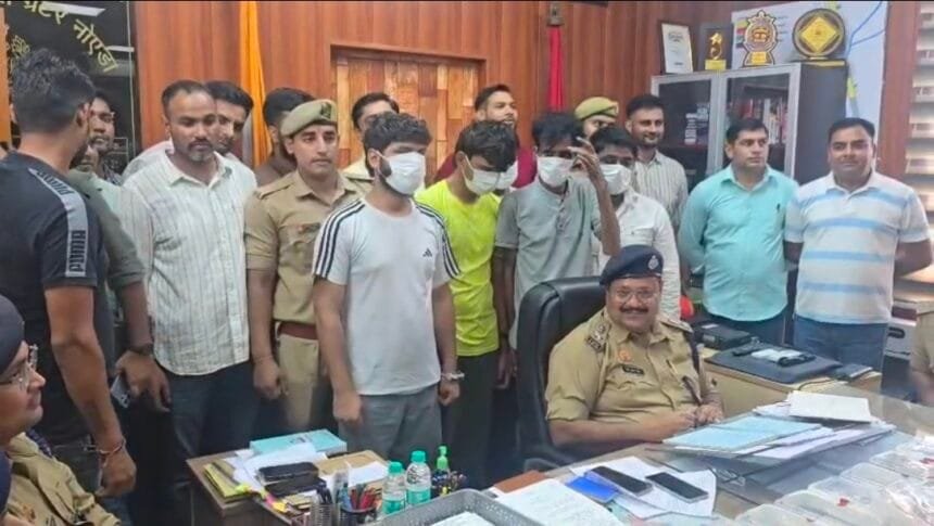 ग्रेटर नोएडा: चांदनी चौक से रैकी कर व्यापारी से लूटा था 12 किलो चांदी और सोना, 5 शातिर लुटेरे शत-प्रतिशत माल के साथ गिरफ्तार