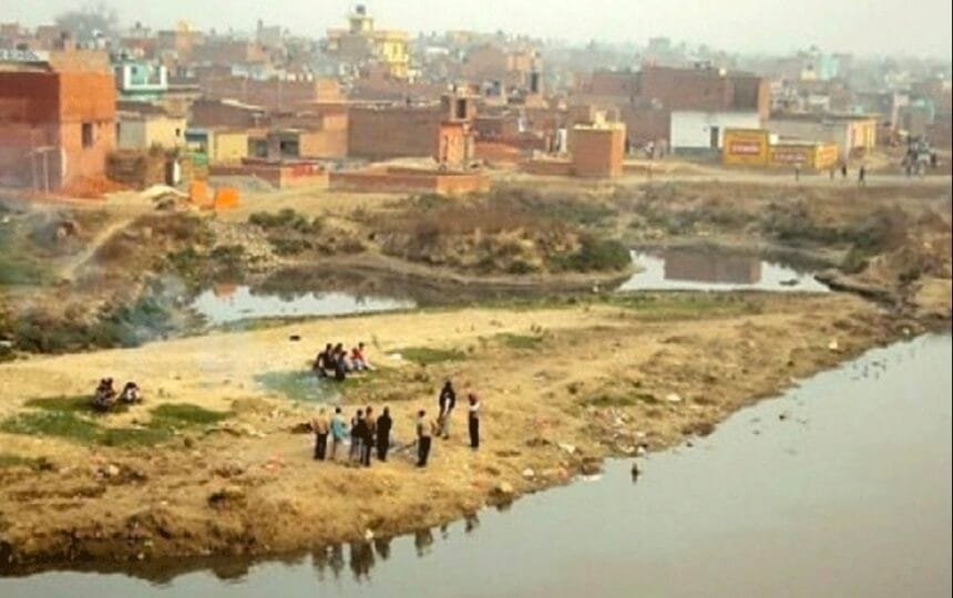 नोएडा: हिंडन डूब क्षेत्र के कायाकल्प की तैयारी: ₹29,315 करोड़ से बनेगा नया इंफ्रास्ट्रक्चर; तटबंध पर 6-लेन सड़क और 10 हजार परिवारों का होगा पुनर्वास