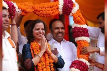 ग्रेटर नोएडा में बड़ा जमीन घोटाला: अथॉरिटी के पूर्व GM रविंद्र तोंगड़, दादरी से BJP की दावेदार पत्नी समेत 14 पर केस दर्ज; 34 हजार वर्गमीटर जमीन और करोड़ों की हेराफेरी का आरोप