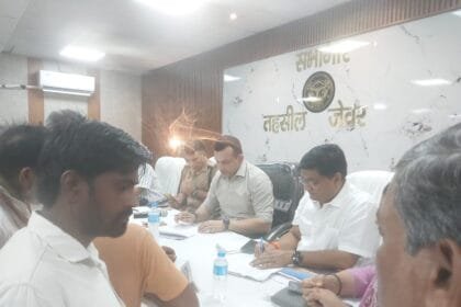गौतम बुद्ध नगर की तीनों तहसीलों में 'संपूर्ण समाधान दिवस' आयोजित: 189 शिकायतें दर्ज, 12 का मौके पर निस्तारण; अफसरों को समयबद्ध समाधान के निर्देश