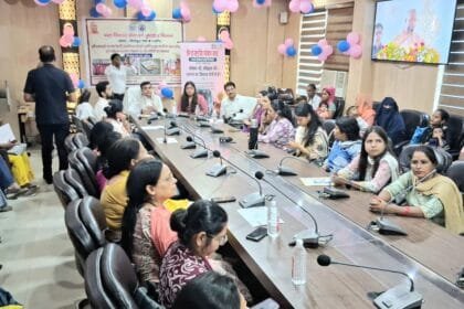 कुपोषण के खिलाफ गौतम बुद्ध नगर की ऐतिहासिक छलांग: 1 वर्ष में 18,364 बच्चे हुए सुपोषित; डीएम मेधा रूपम ने आंगनबाड़ी कार्यकर्ताओं को किया सम्मानित