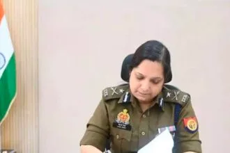 नोएडा पुलिस में बड़ा प्रशासनिक फेरबदल: पुलिस कमिश्नर लक्ष्मी सिंह ने बदले 4 थाना प्रभारी; बिसरख, सेक्टर-24 और ईकोटेक-3 को मिले नए प्रभारी