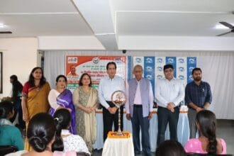 नोएडा ATDC में ODOP टूलकिट योजना का भव्य शुभारंभ: ट्रेनिंग के बाद युवाओं को मिलेगा ₹5 लाख तक का मुद्रा लोन, आत्मनिर्भरता को मिलेगी रफ्तार