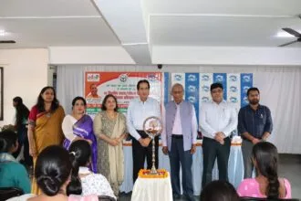 नोएडा ATDC में ODOP टूलकिट योजना का भव्य शुभारंभ: ट्रेनिंग के बाद युवाओं को मिलेगा ₹5 लाख तक का मुद्रा लोन, आत्मनिर्भरता को मिलेगी रफ्तार
