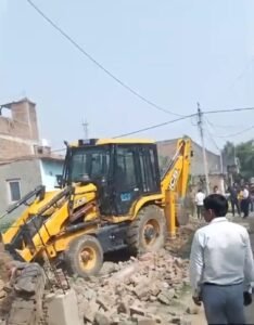 ग्रेटर नोएडा: हैबतपुर के डूब क्षेत्र में गरजा प्राधिकरण का बुलडोजर, 40 हजार वर्ग मीटर जमीन अवैध कब्जे से मुक्त