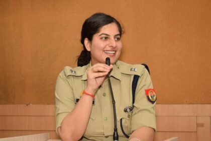 नोएडा: पुलिस महकमे में बड़ा फेरबदल, IPS प्रीति यादव बनीं नोएडा की नई DCP; कमिश्नर लक्ष्मी सिंह ने सौंपी जिम्मेदारी